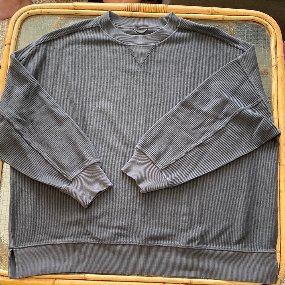 NWOT Aerie Women’s Gray Top XL